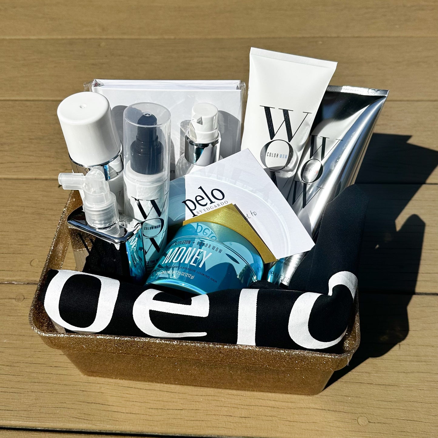 Pelo by Edgardo Hair Salon: $350 Gift basket including Gift Card